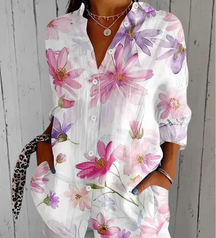 Anica | Blusa Artística Vibrante com Botões